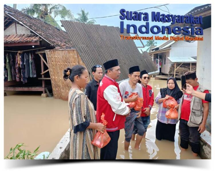 DPC PDI Perjuangan Pandeglang Turun Langsung Bantu Korban Banjir di Pagelaran dan Patia