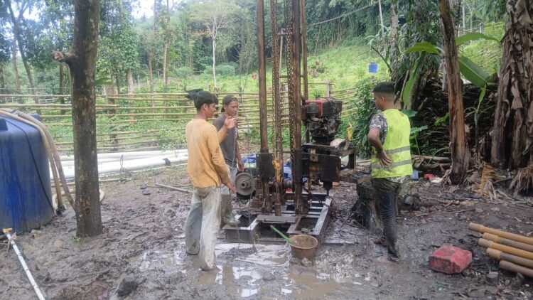 Air Bersih untuk Rakyat: Progres Sumur Bor TMMD Ke-127 di Parakanlima Tembus 15 Persen.