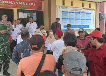 Audiensi Memanas! Warga Pantai Sederhana dan Pantai Mekar Ultimatum Kecamatan