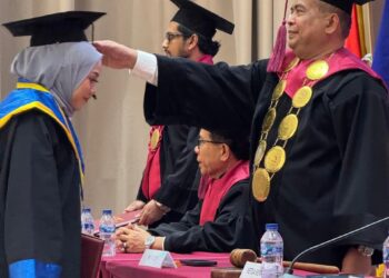  Dari Tukang Sapu Hingga Kursi Menteri: Kisah Transformasi Luar Biasa Paiman Raharjo